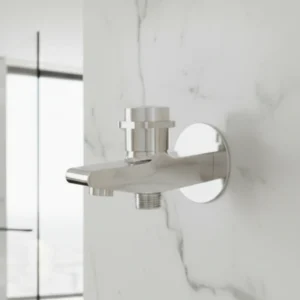 Moderation Double Bib Cock in Daylight