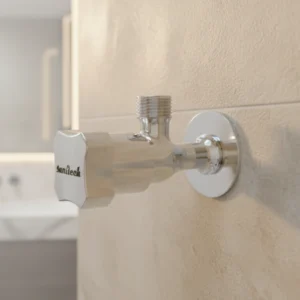 Tee Cock Cancer in Daylight